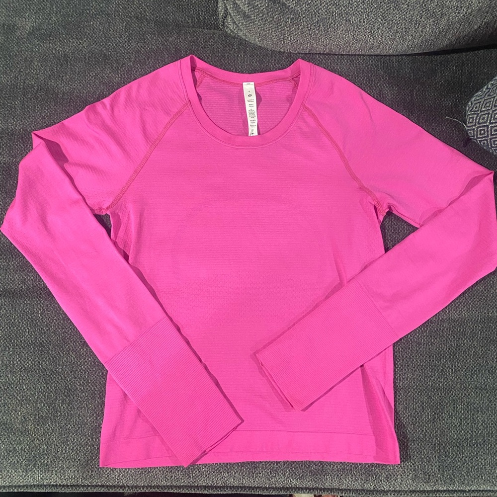 Lululemon Swiftly Tech Sonic Pink size 6